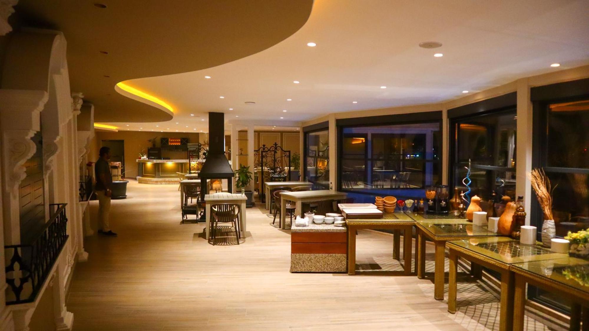 Otel Ata Park 4*